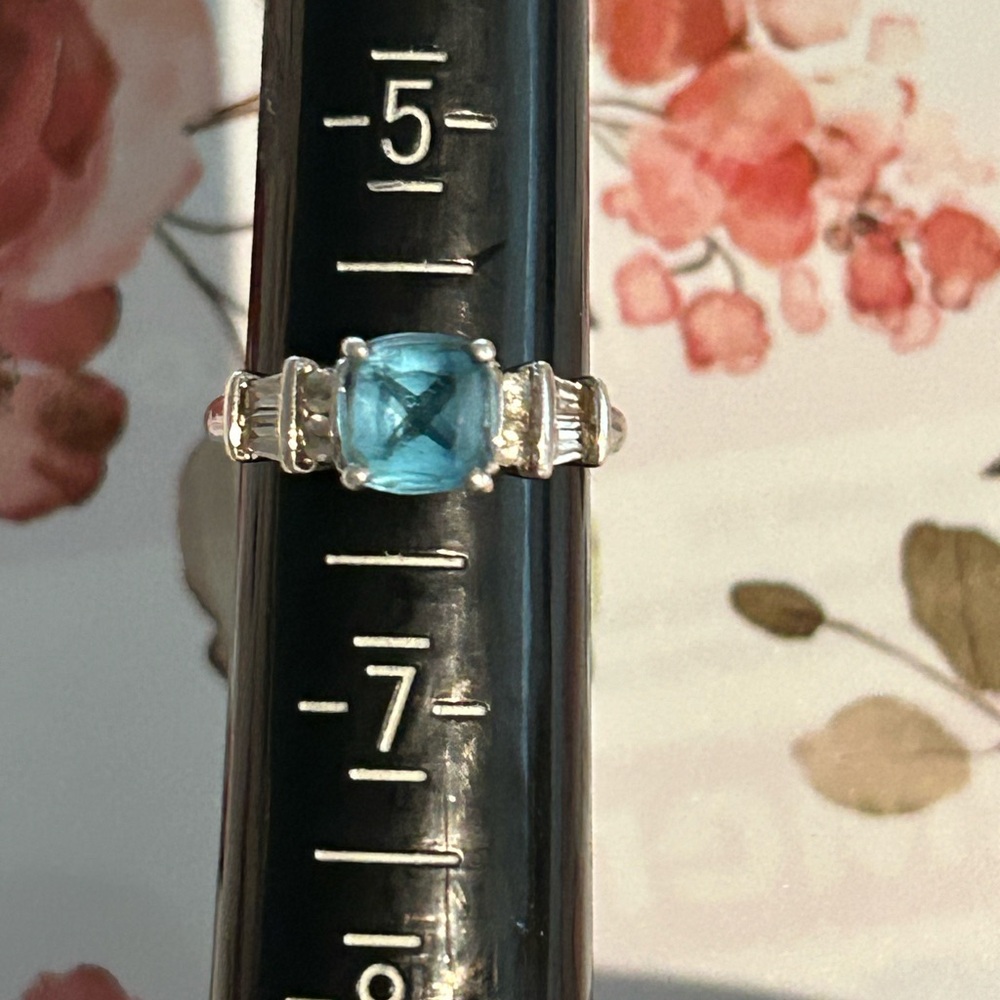 Elegant Blue Gemstone Silver Ring